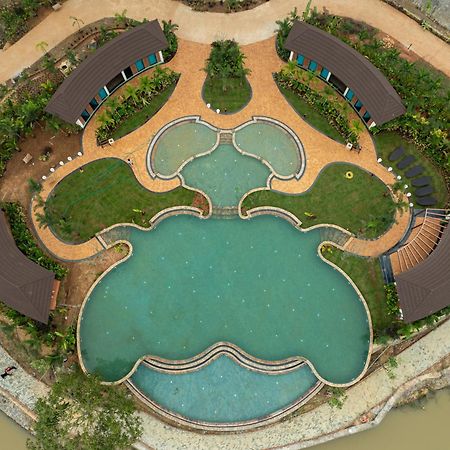 Timbertales Luxury Resort Coorg マディケーリ エクステリア 写真