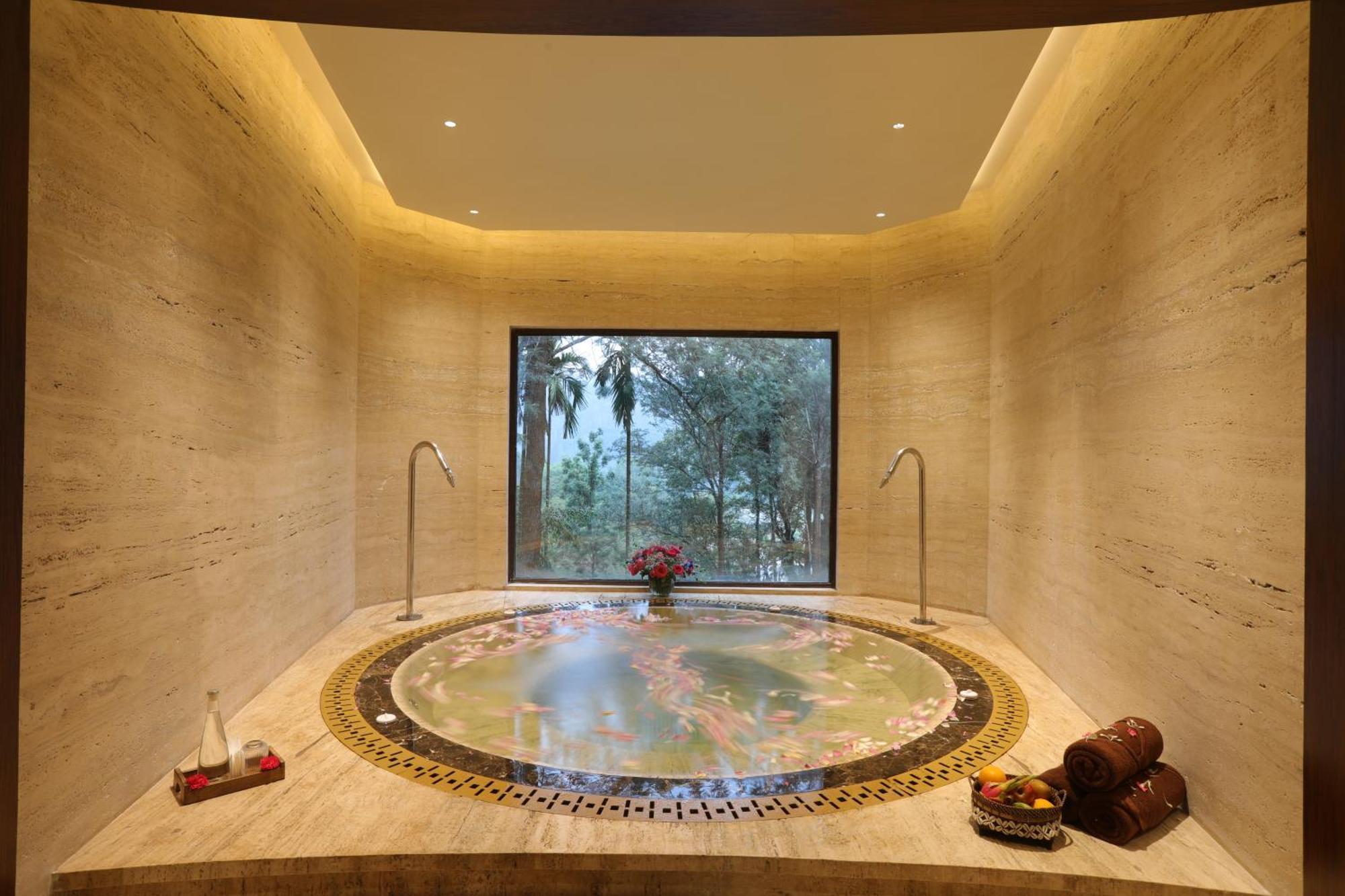Timbertales Luxury Resort Coorg マディケーリ エクステリア 写真