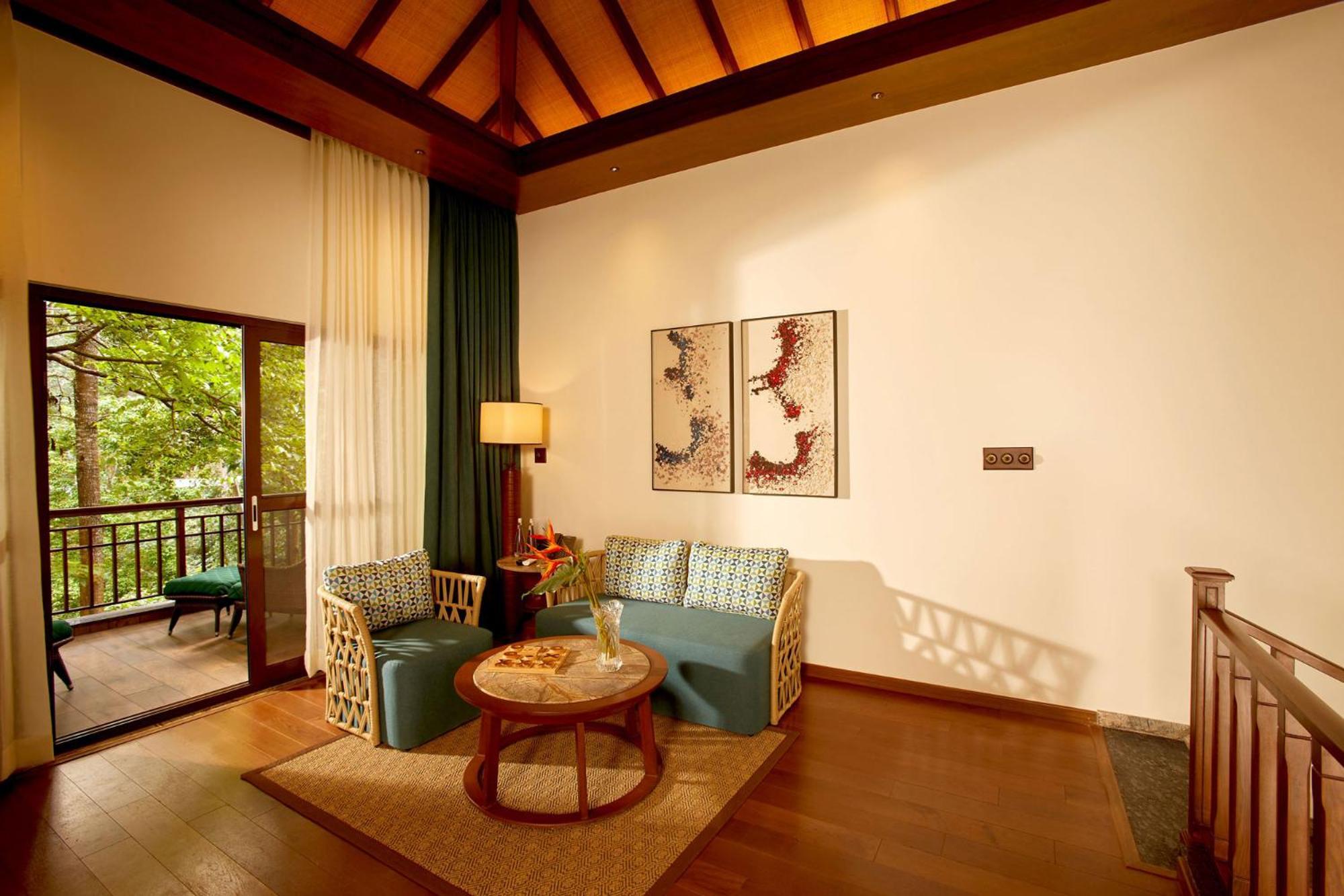 Timbertales Luxury Resort Coorg マディケーリ エクステリア 写真