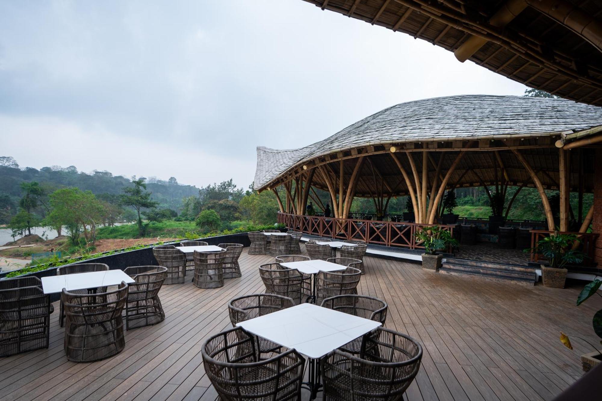Timbertales Luxury Resort Coorg マディケーリ エクステリア 写真