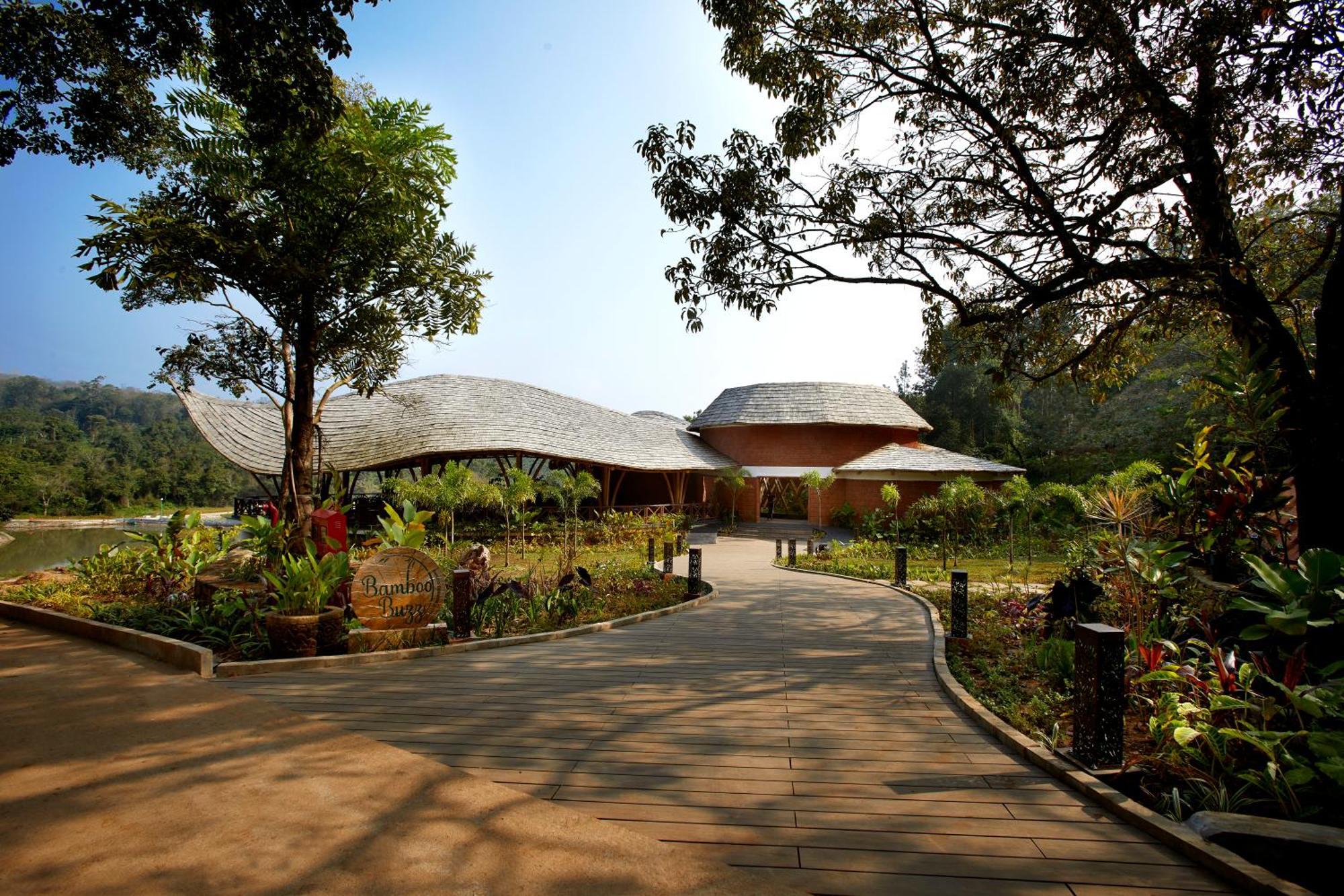 Timbertales Luxury Resort Coorg マディケーリ エクステリア 写真